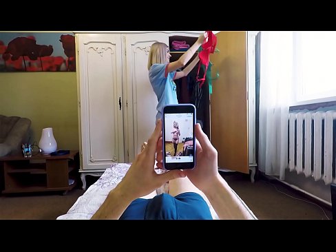 ❤️ A súa irmá fixo correr ao seu irmán xusto antes de que a nai chegase a casa ❤❌ Vídeo de puta en nós ❌
